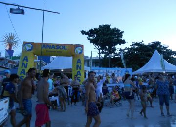 Anasol patrocina a 9ª edição da maior prova de natação noturna do mundo