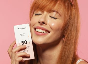 Prática e multifuncional: Hidrabene Base Sssstick!