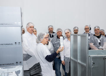 Pré-lançamento da linha Anasol Todo Santo Dia reúne clientes e parceiros na Dahuer