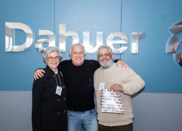 Pré-lançamento da linha Anasol Todo Santo Dia reúne clientes e parceiros na Dahuer
