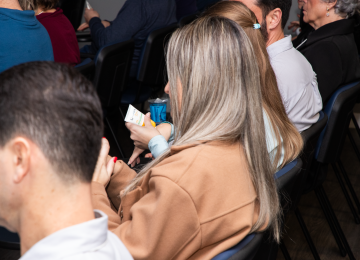 Pré-lançamento da linha Anasol Todo Santo Dia reúne clientes e parceiros na Dahuer