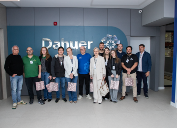 Pré-lançamento da linha Anasol Todo Santo Dia reúne clientes e parceiros na Dahuer