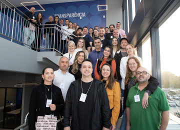 Pré-lançamento da linha Anasol Todo Santo Dia reúne clientes e parceiros na Dahuer